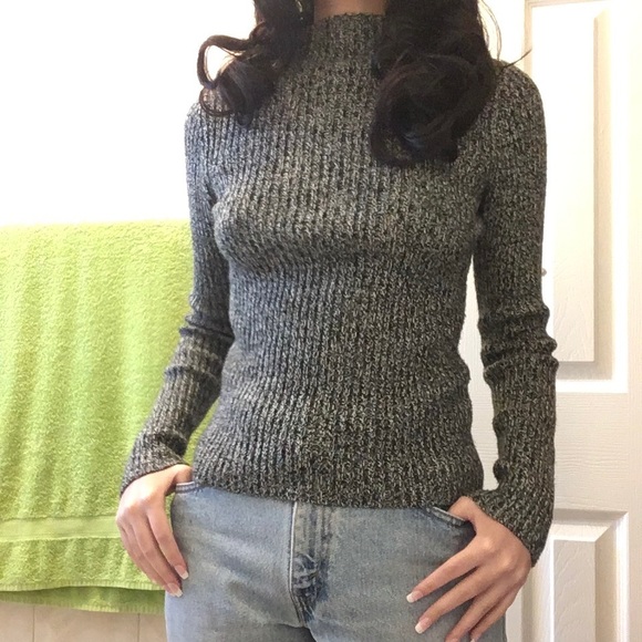 Uniqlo XS marled mockneck ribbed sweater - Picture 2 of 6